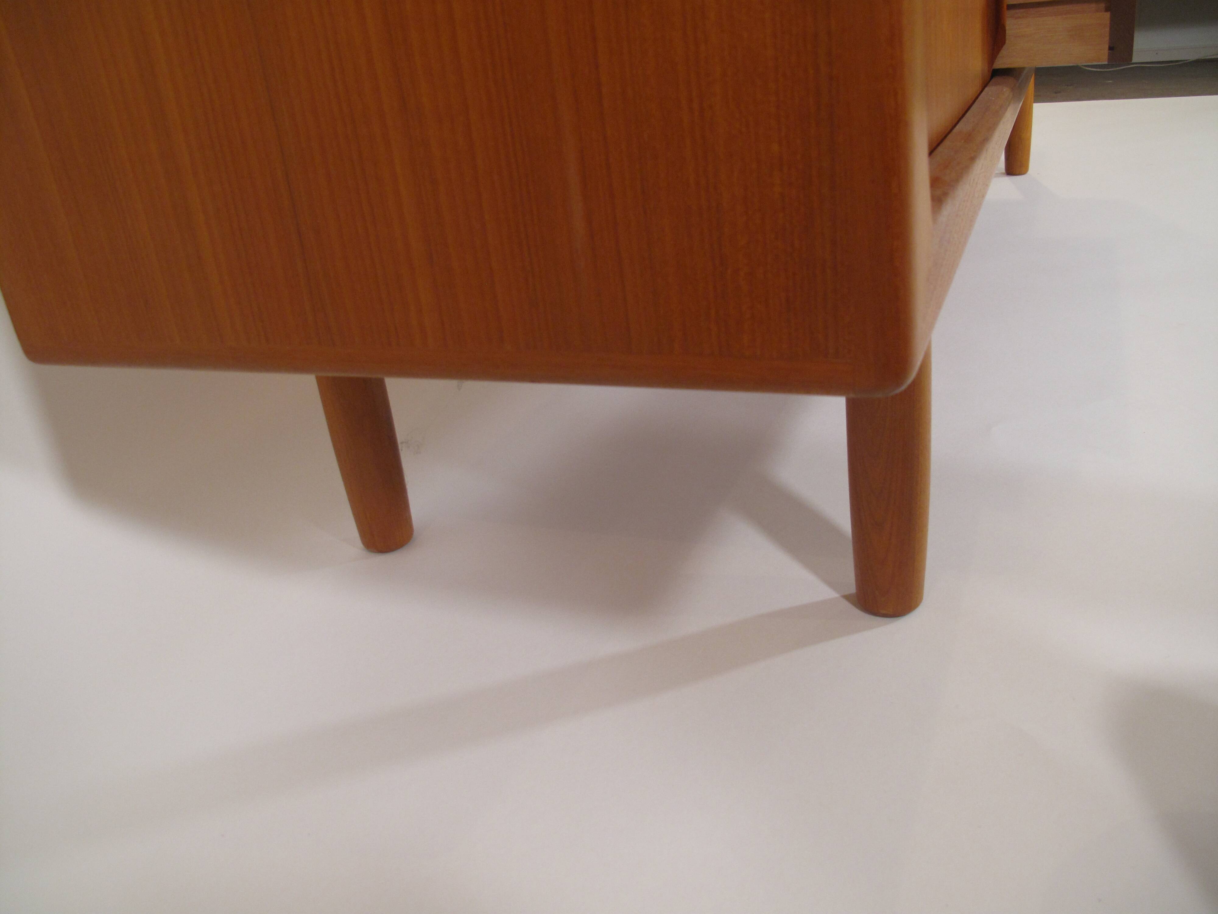 Enfilade scandinave en teck pas Hp Hansen Danemark 1960's