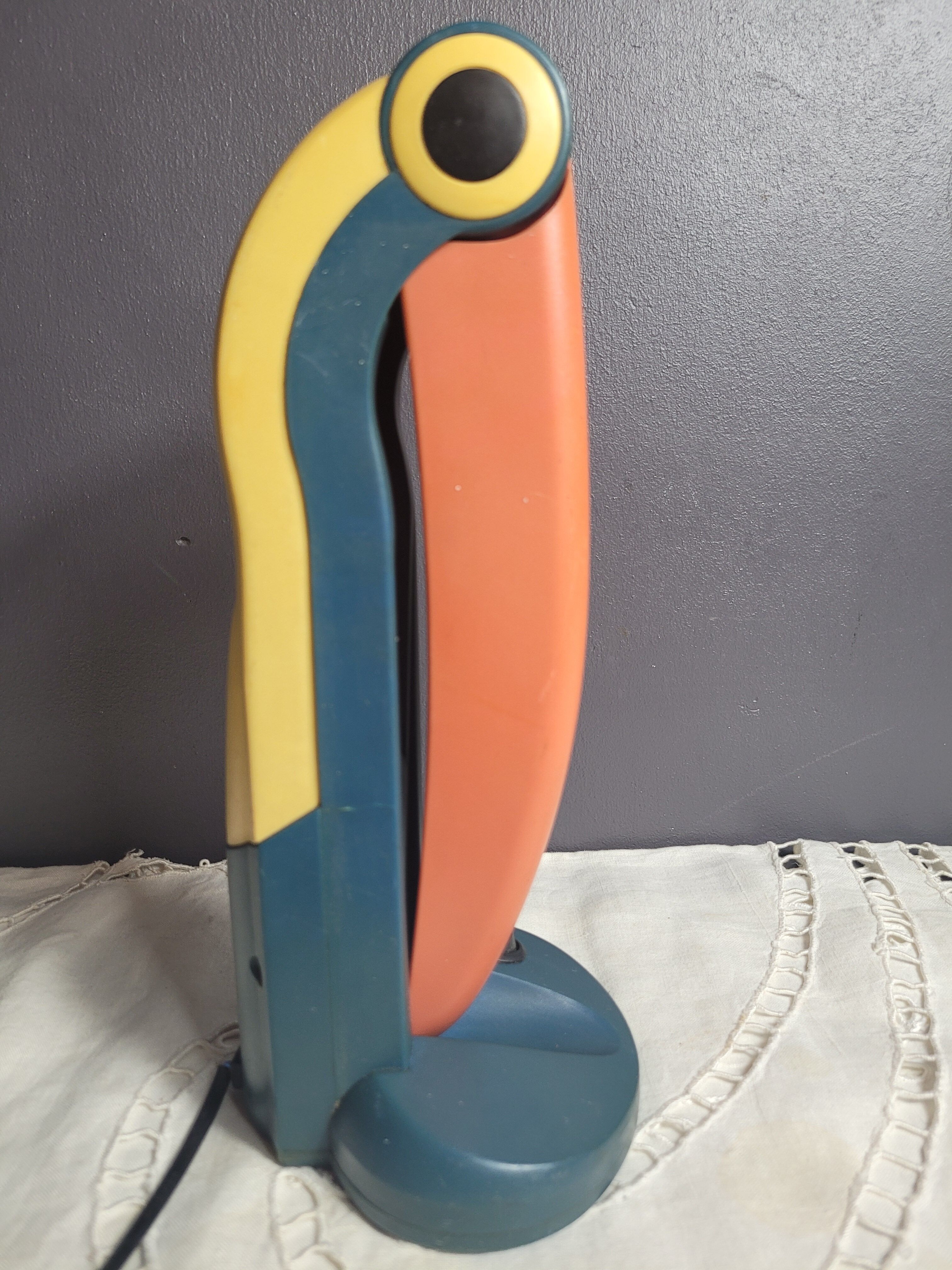 Vintage toucan lamp