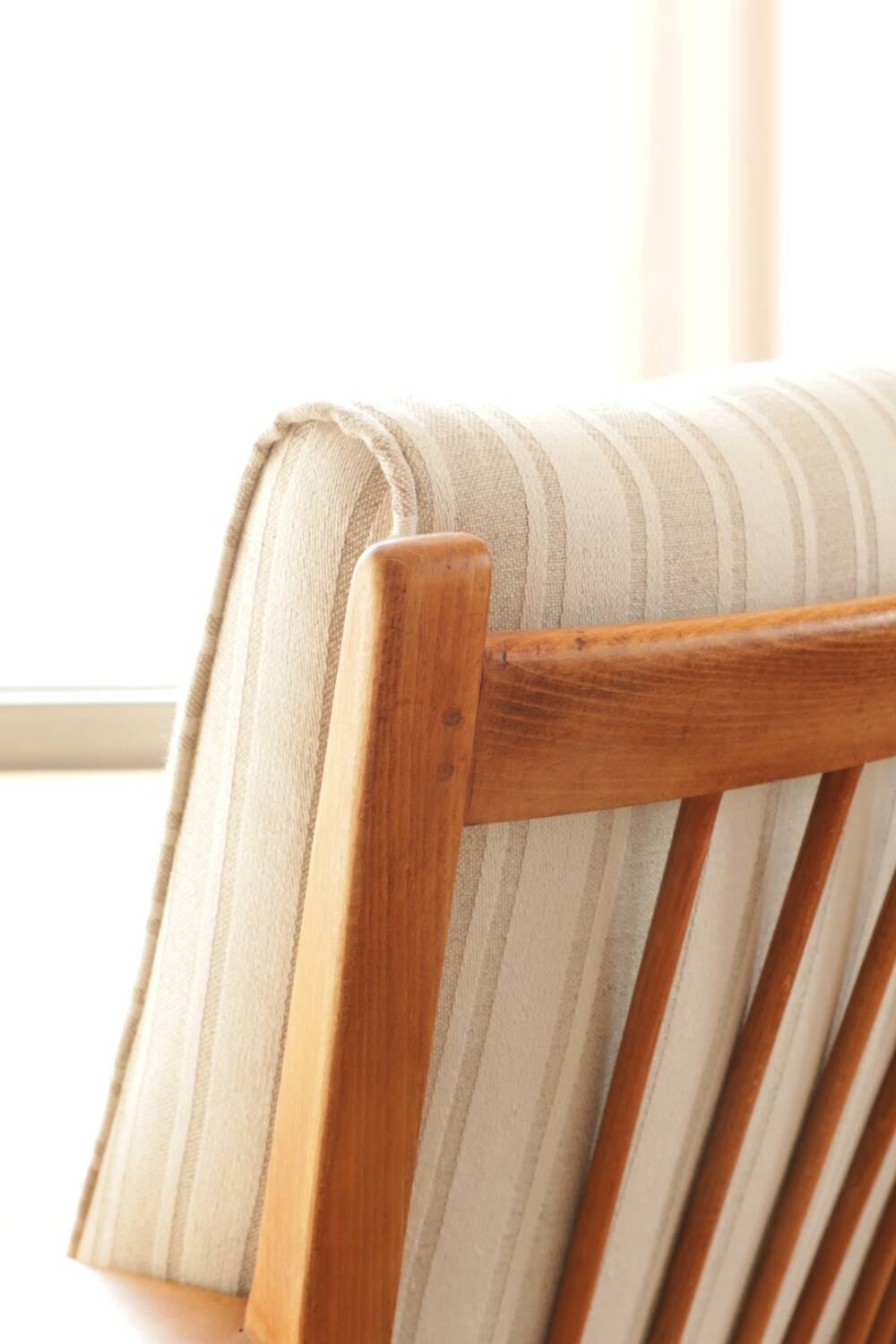 Vintage Knoll Antimott armchair, beige and white striped, 1950s.