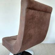 Fauteuil vintage pivotant en suède marron-esprit design années 60/70s