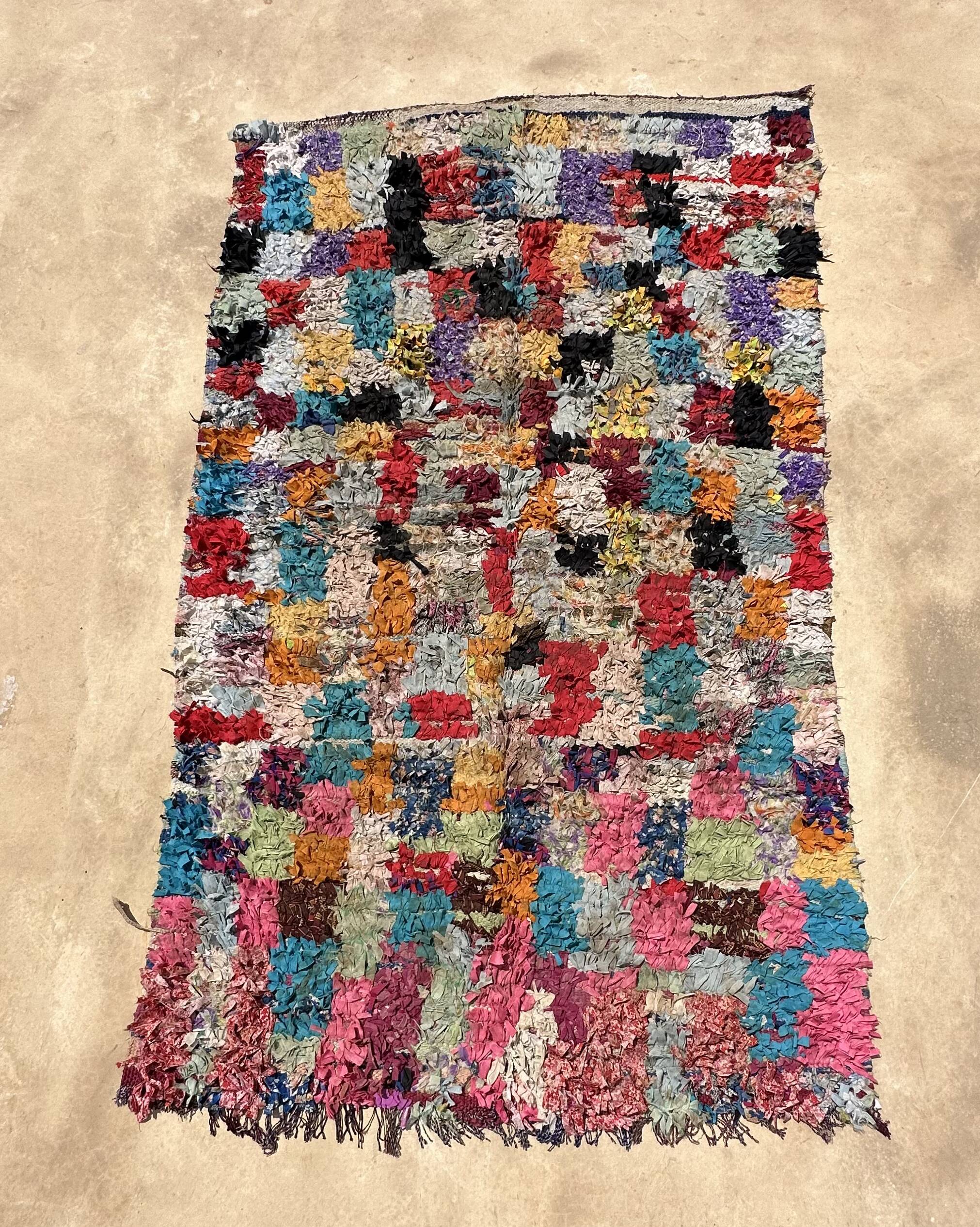 Colorful Boucherouite Moroccan rug - 141 x 240 cm