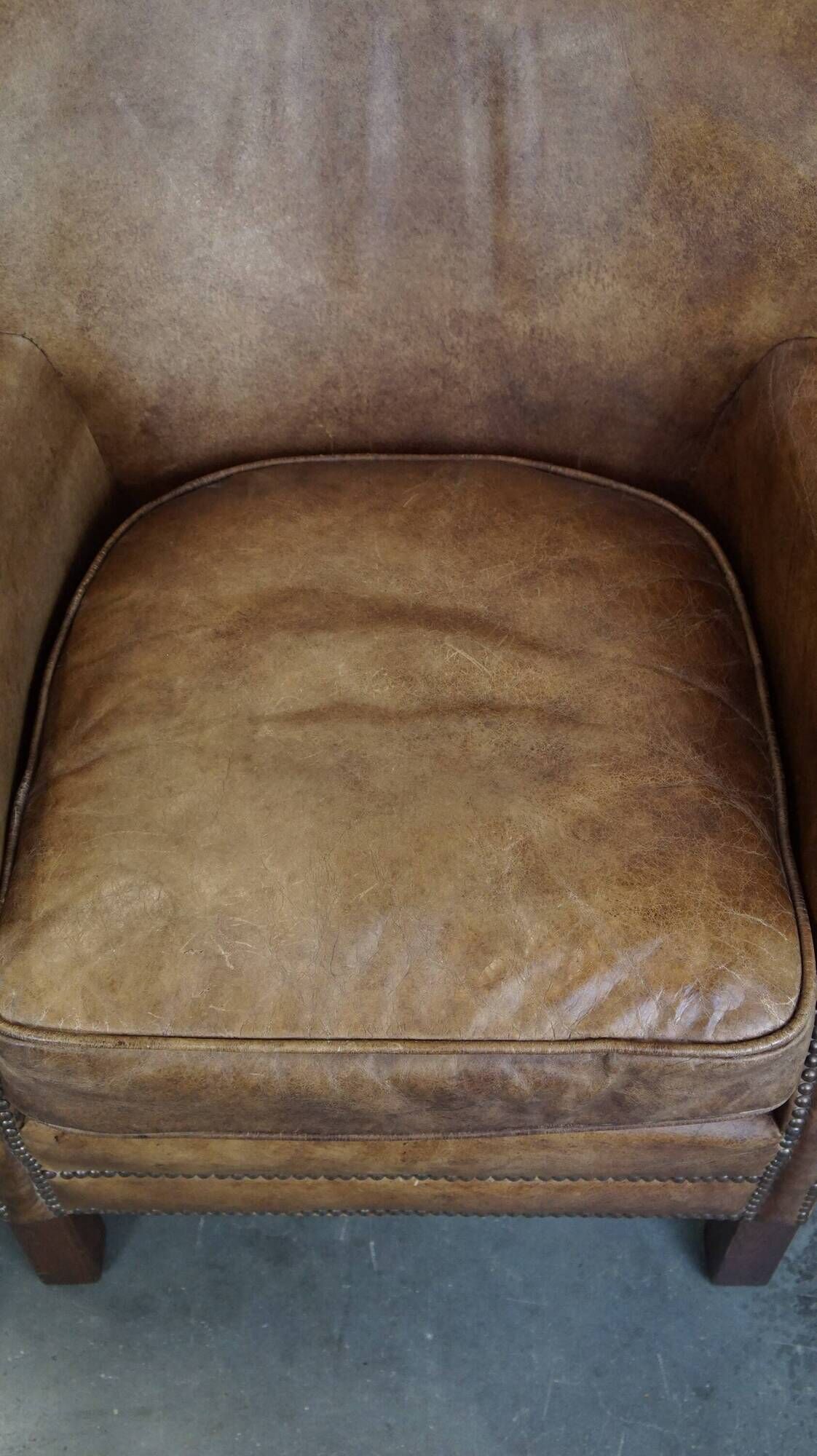 Set of 2 nice, subtle cowhide armchairs with reversible Kelim seat cushions