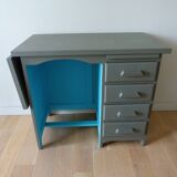 Laurette's accounting office and her chair.