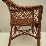 Ancien fauteuil en osier pour enfant