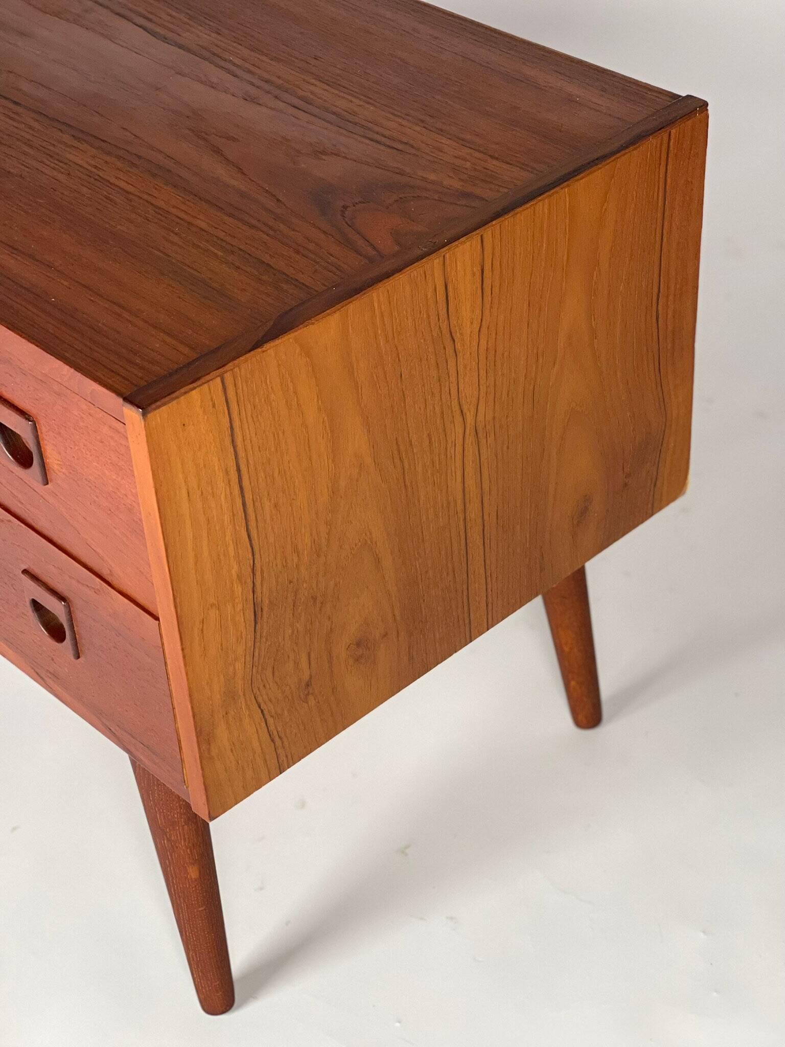 Commode scandinave en teck année 60