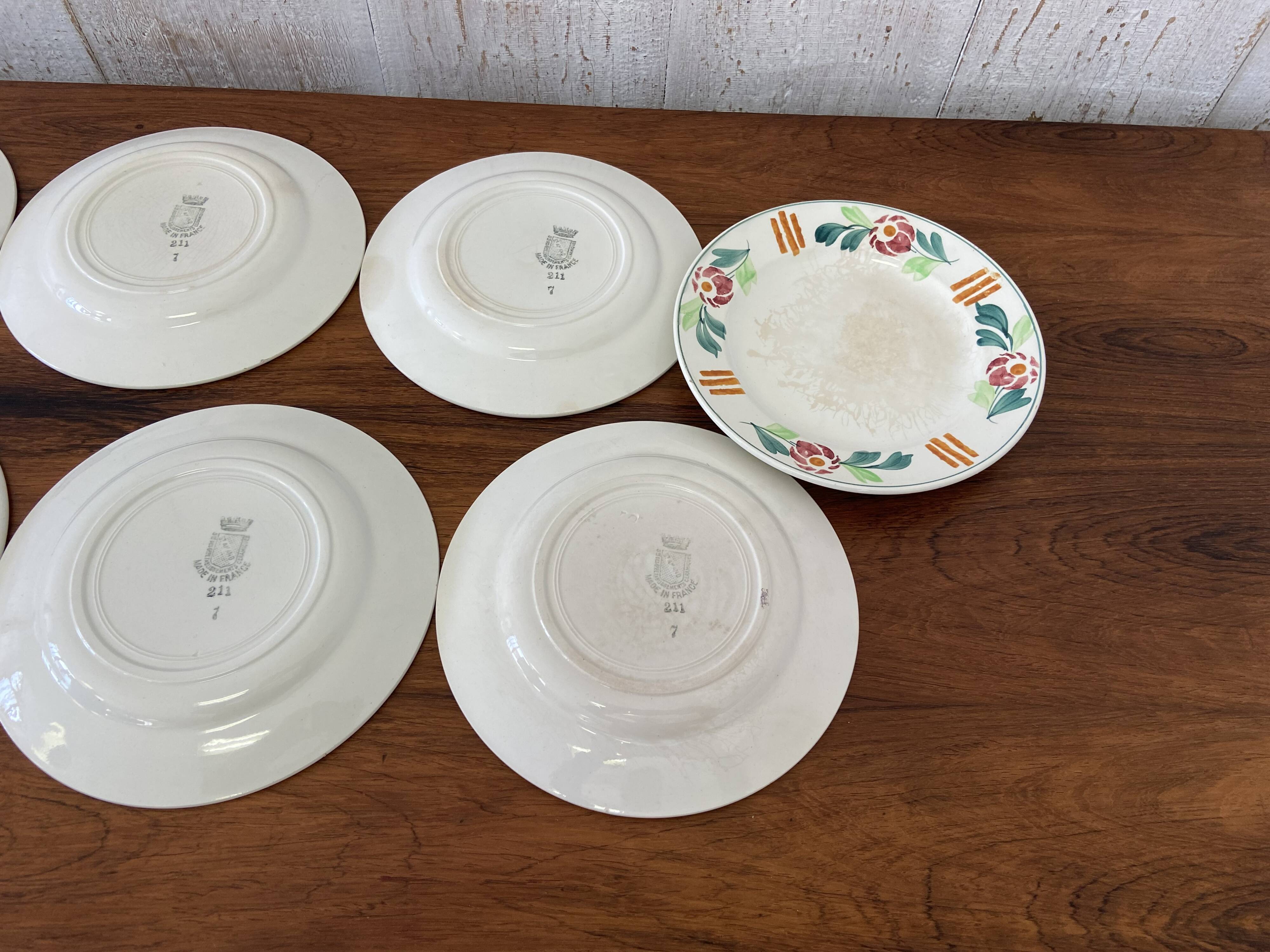 set of 8+3 St Amland plates