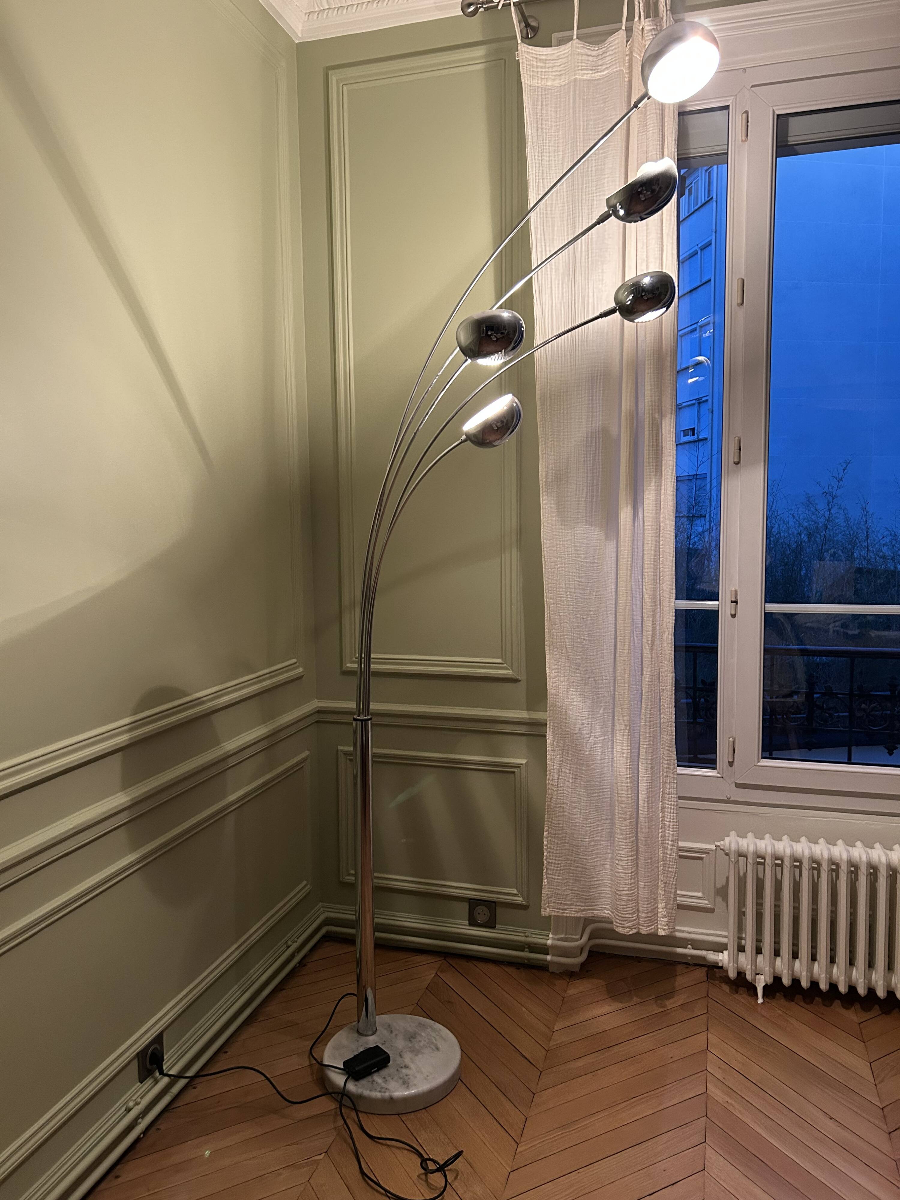 Arc floor lamp