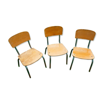 Ensemble de 3 chaises enfants école vintage 60s