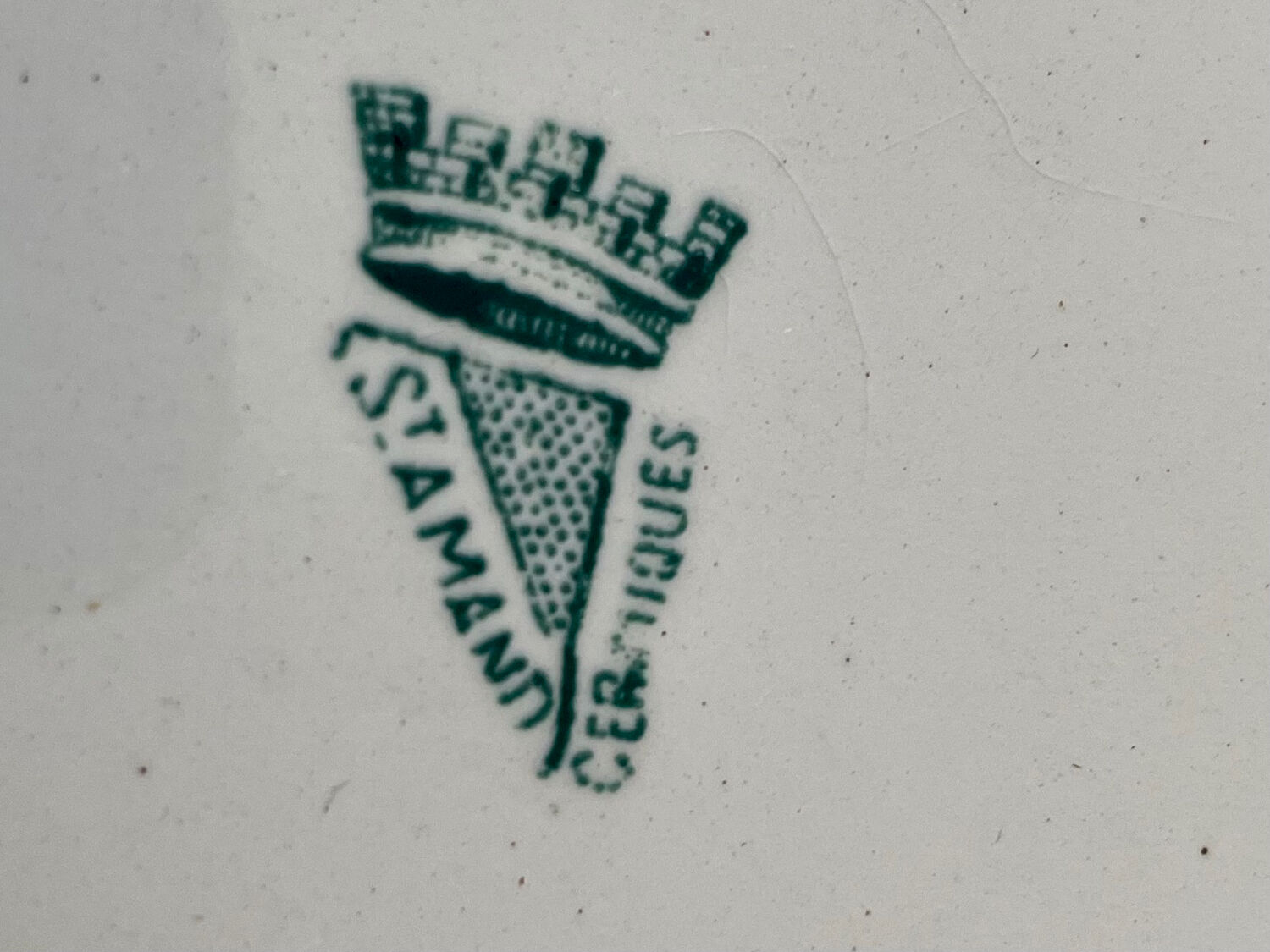 Flat faience plates from saint amand and hamage