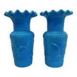 Paire de vases en opaline bleu