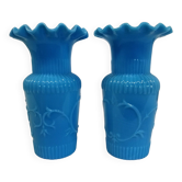 Paire de vases en opaline bleu