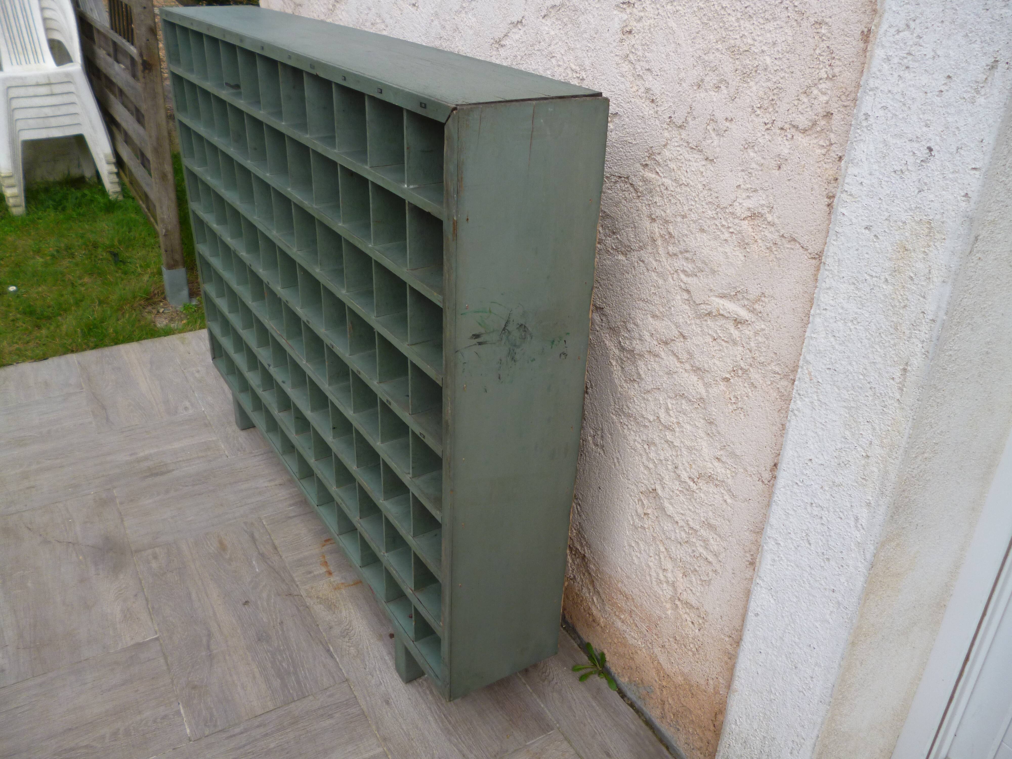 Meuble de métier à casiers   en bois  vintage