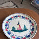 Assiette plate Henriot Quimper motif bretonne