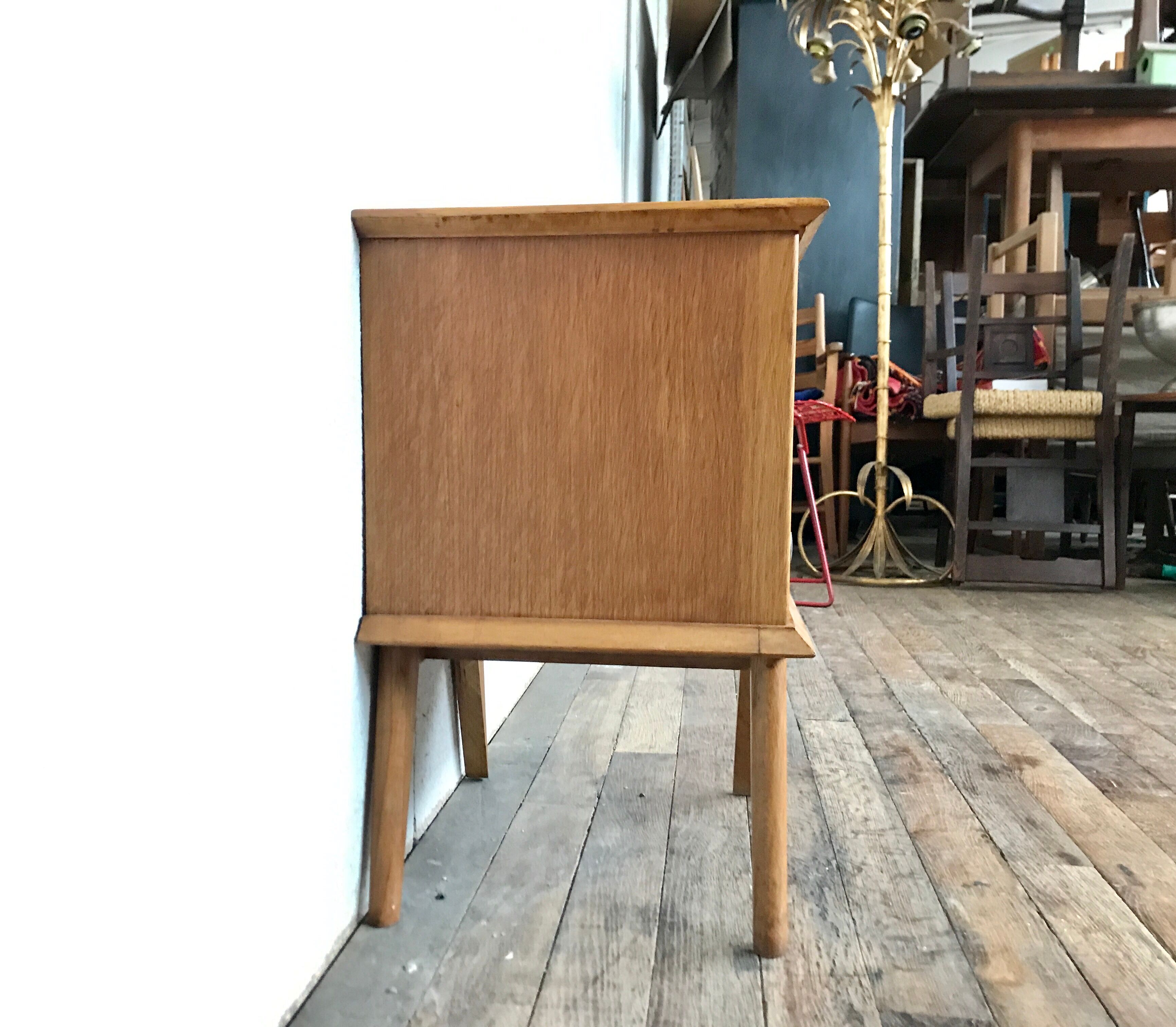 Bedside table