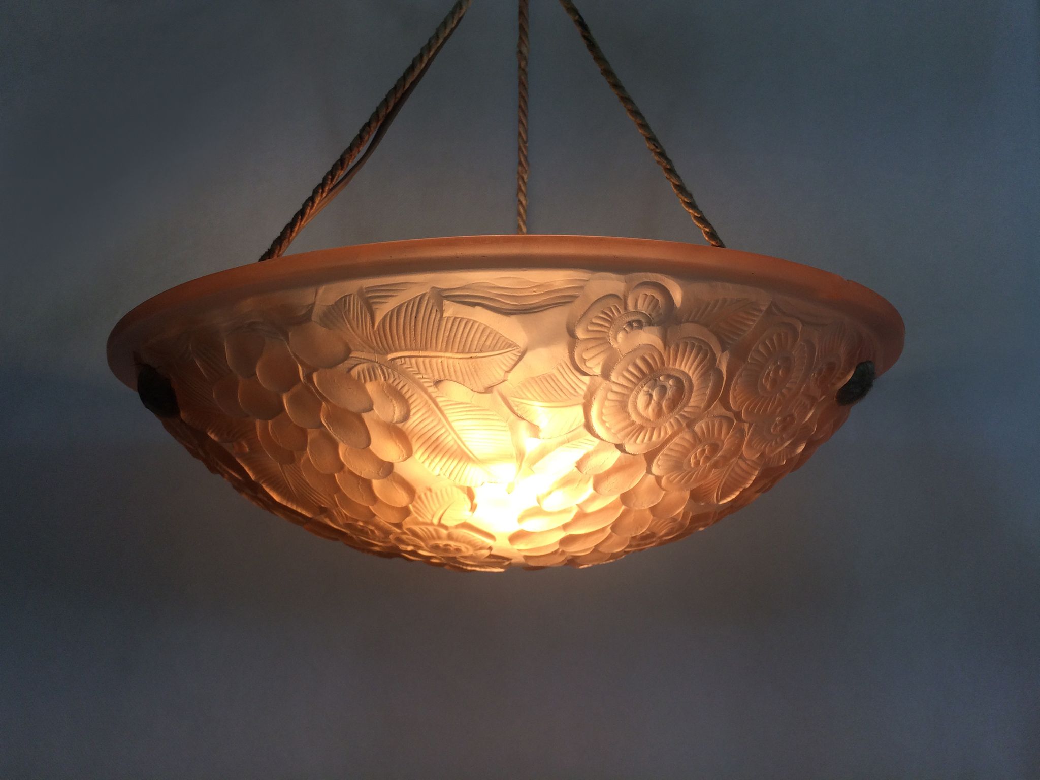 Suspension pink cacker Verdun Art Deco