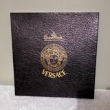 Assiette Rosenthal décorée par Versace