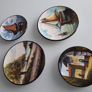 Série d'assiettes murales