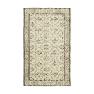 Tapis beige oriental fait à la main 163 cm x 278 cm