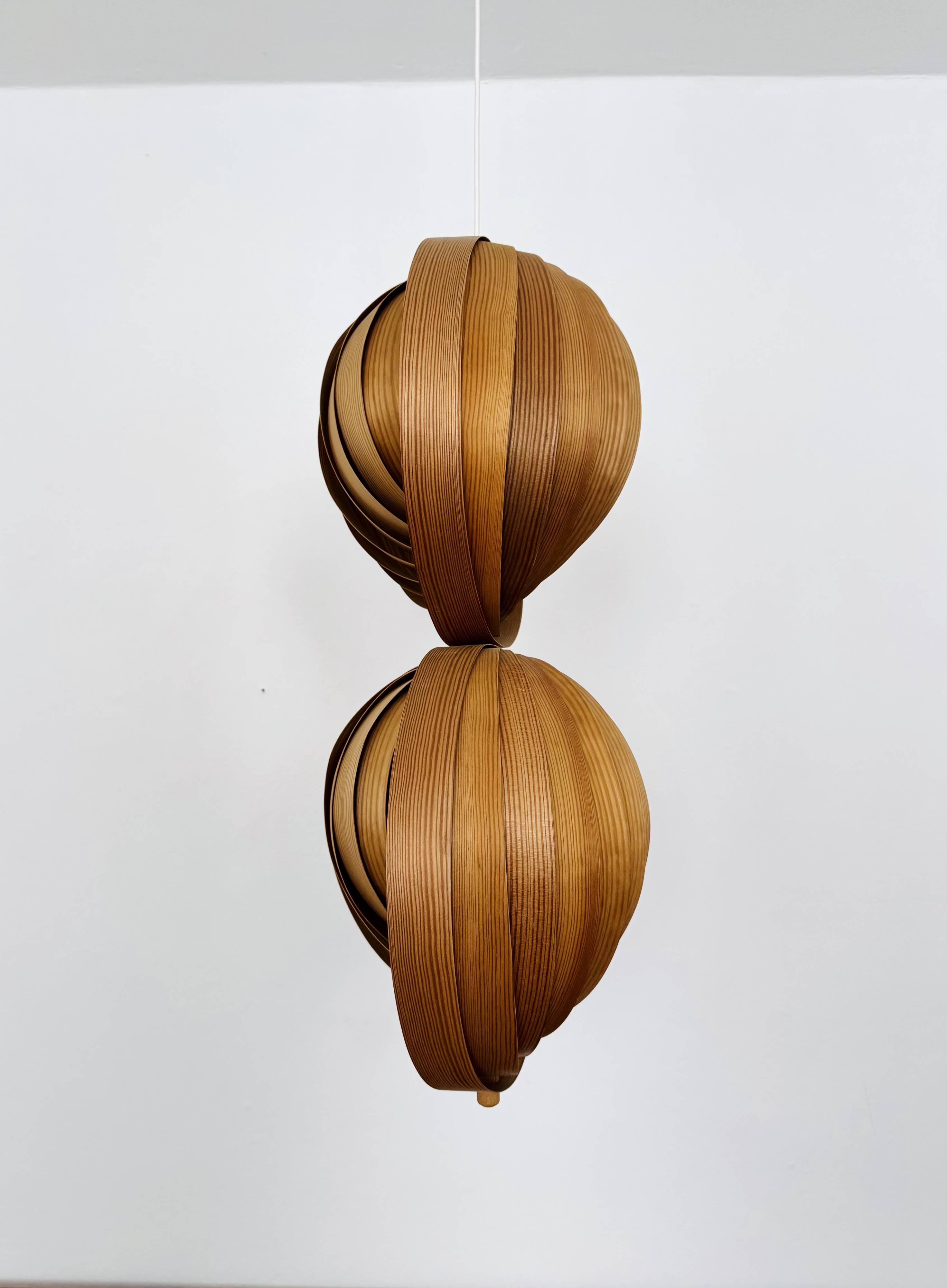 Wooden Double Moon Pendant Lamp