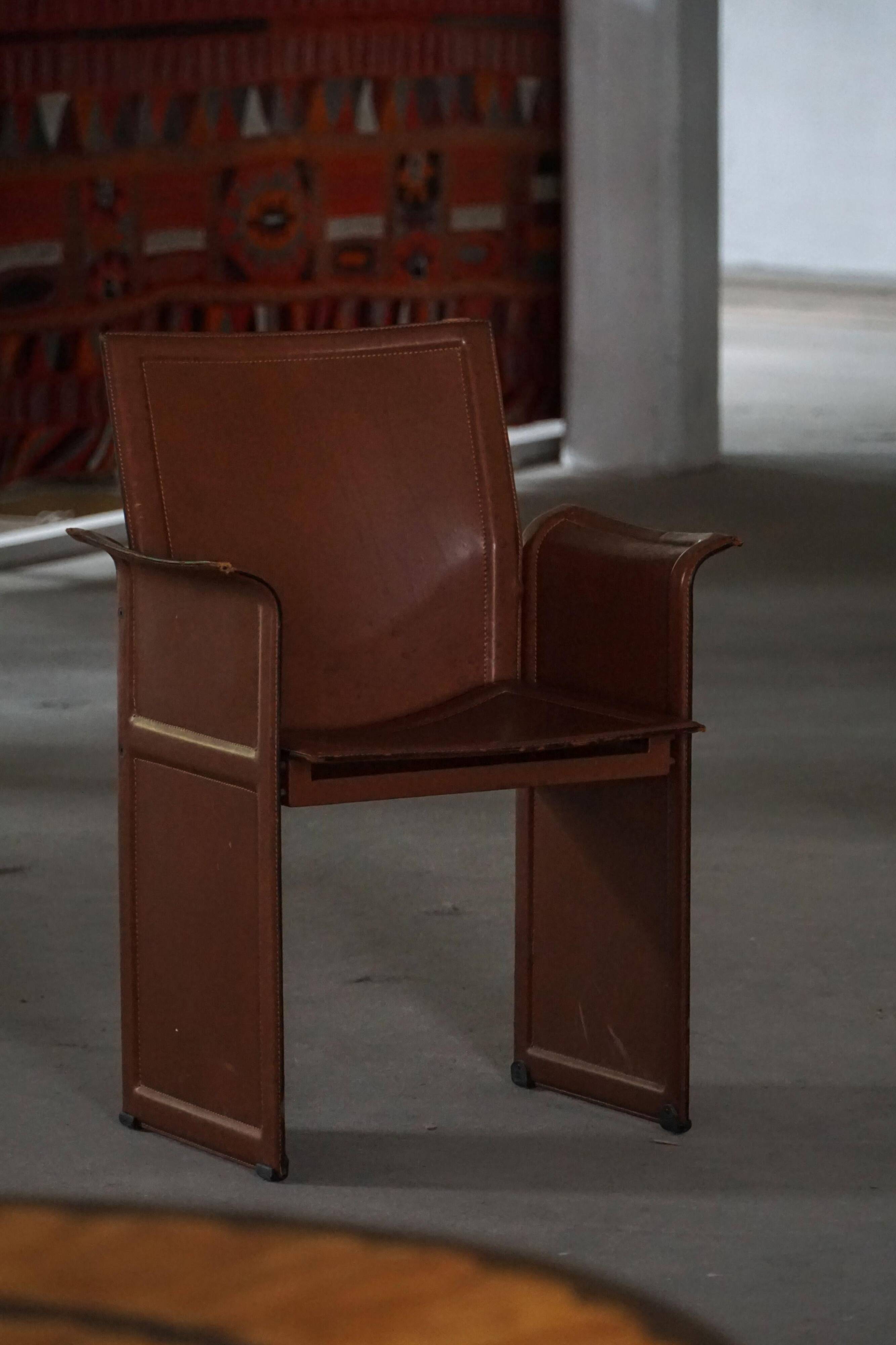 Ensemble de 4 fauteuils en cuir marron/rouge, Tito Agnoli, moderne italien, années 1970