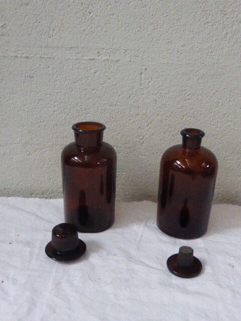 Bottles of pharmacy in amber glass, capacity 1 liter
