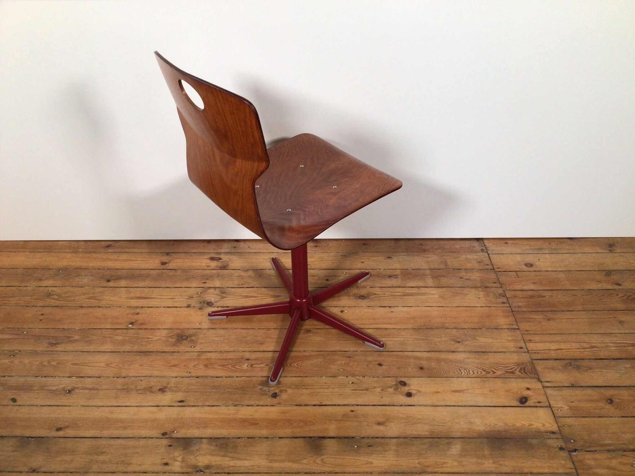 height adjustable industrial chair