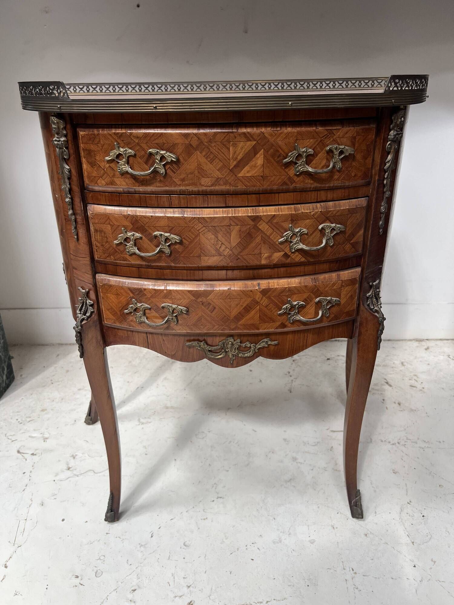 Half-moon commode in Louis XV style with cube marquetry from the 20th century.