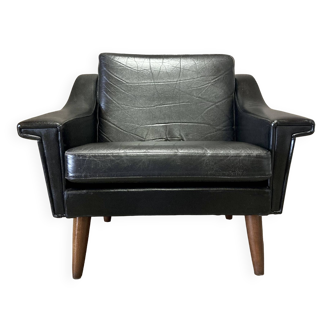 Black leather armchair "Scandinavian design" 1950.