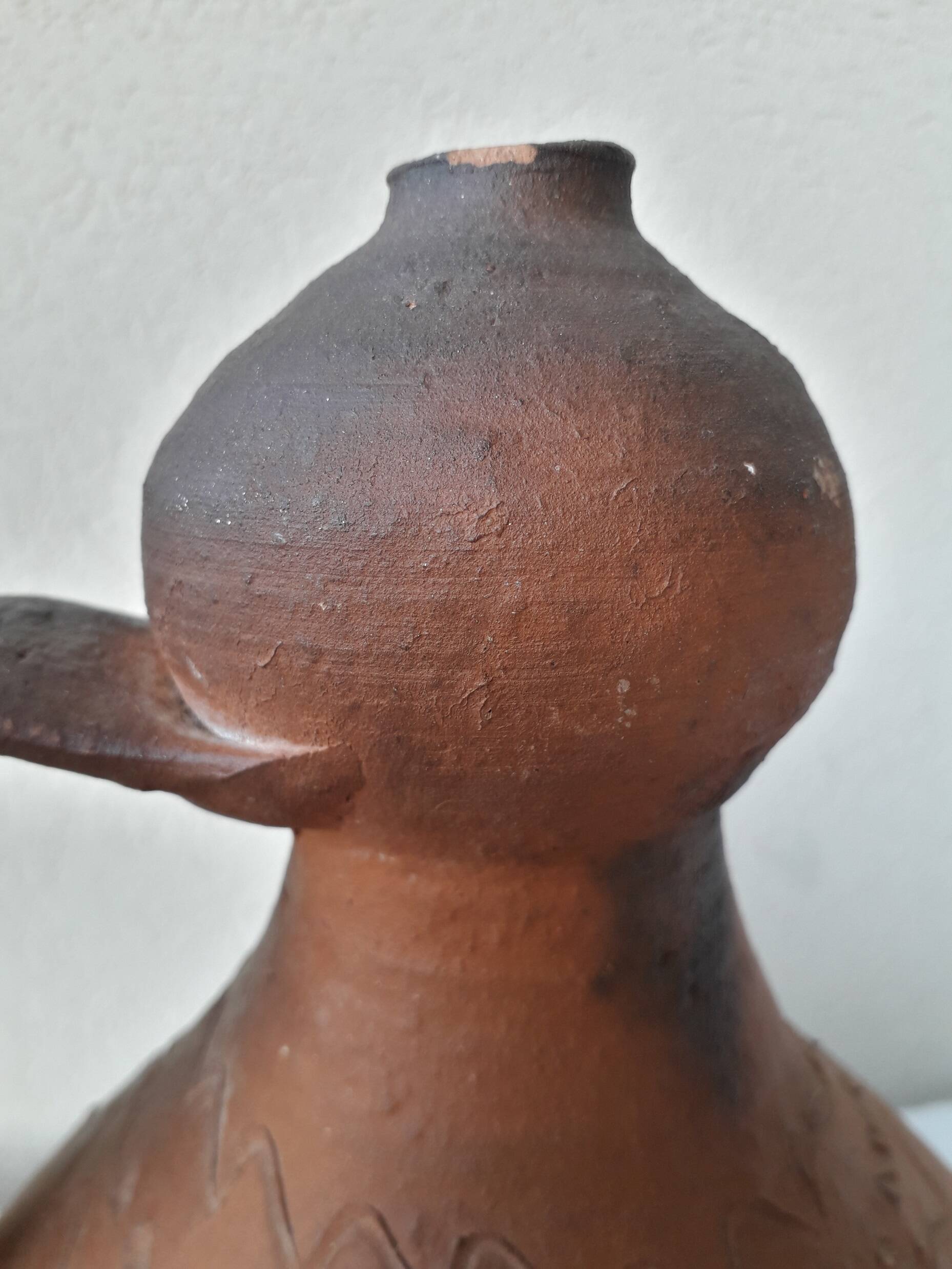 Decorative pottery in terracotta