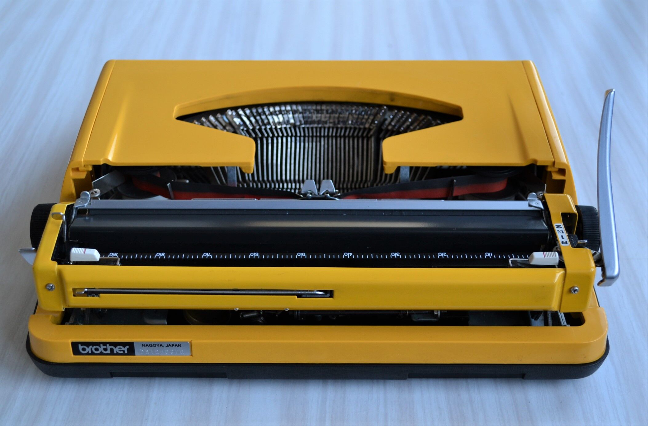 Nogamatic 400 yellow typewriter by Brother, 70s