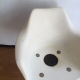 Tulip armchair by Eero Saarinen for Knoll