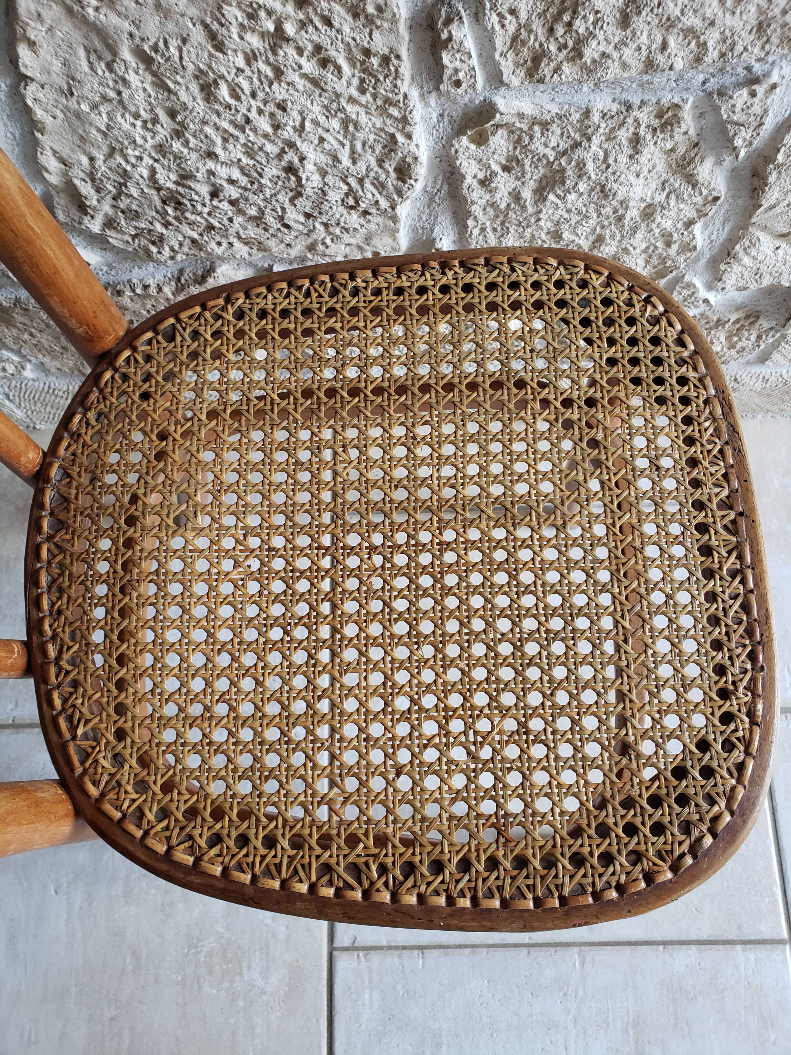 Ancienne chaise cannée desloges 39