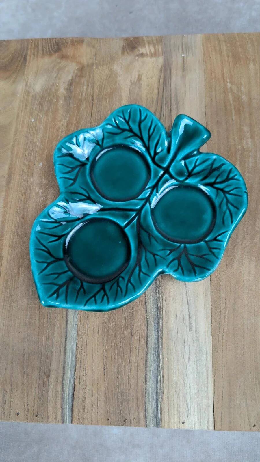 Vintage Vallauris catchall – green enamel leaf model