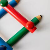 Vintage coat rack from the 1980s in the style of Pierre Sala, Memphis style, pencil pattern, extendable, 7 hooks.