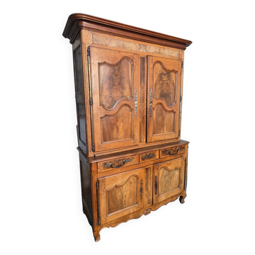 Louis XV period two-body buffet in solid walnut – 18th century