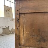 Central island trading counter in walnut