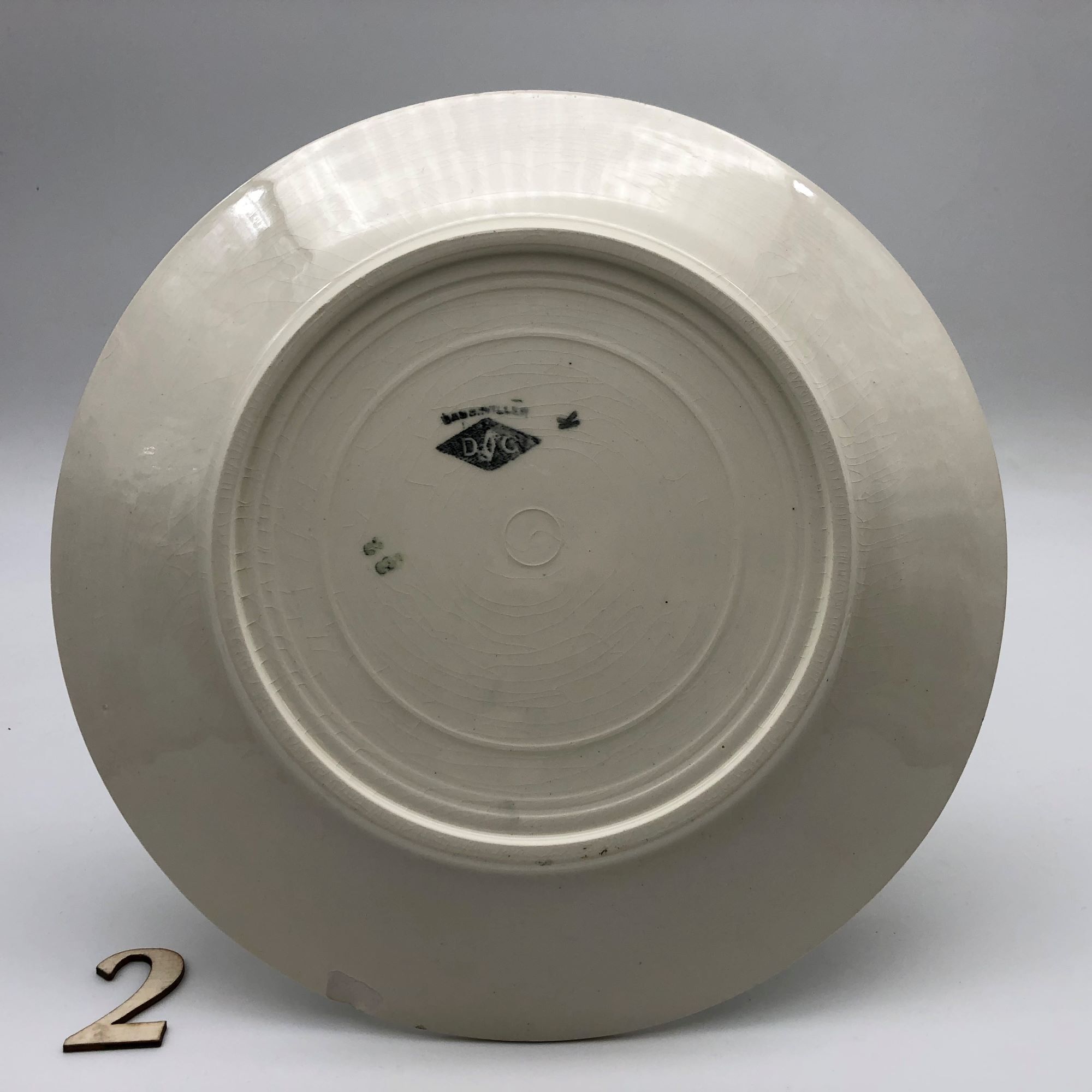 Series of 6 mismatched flat plates
