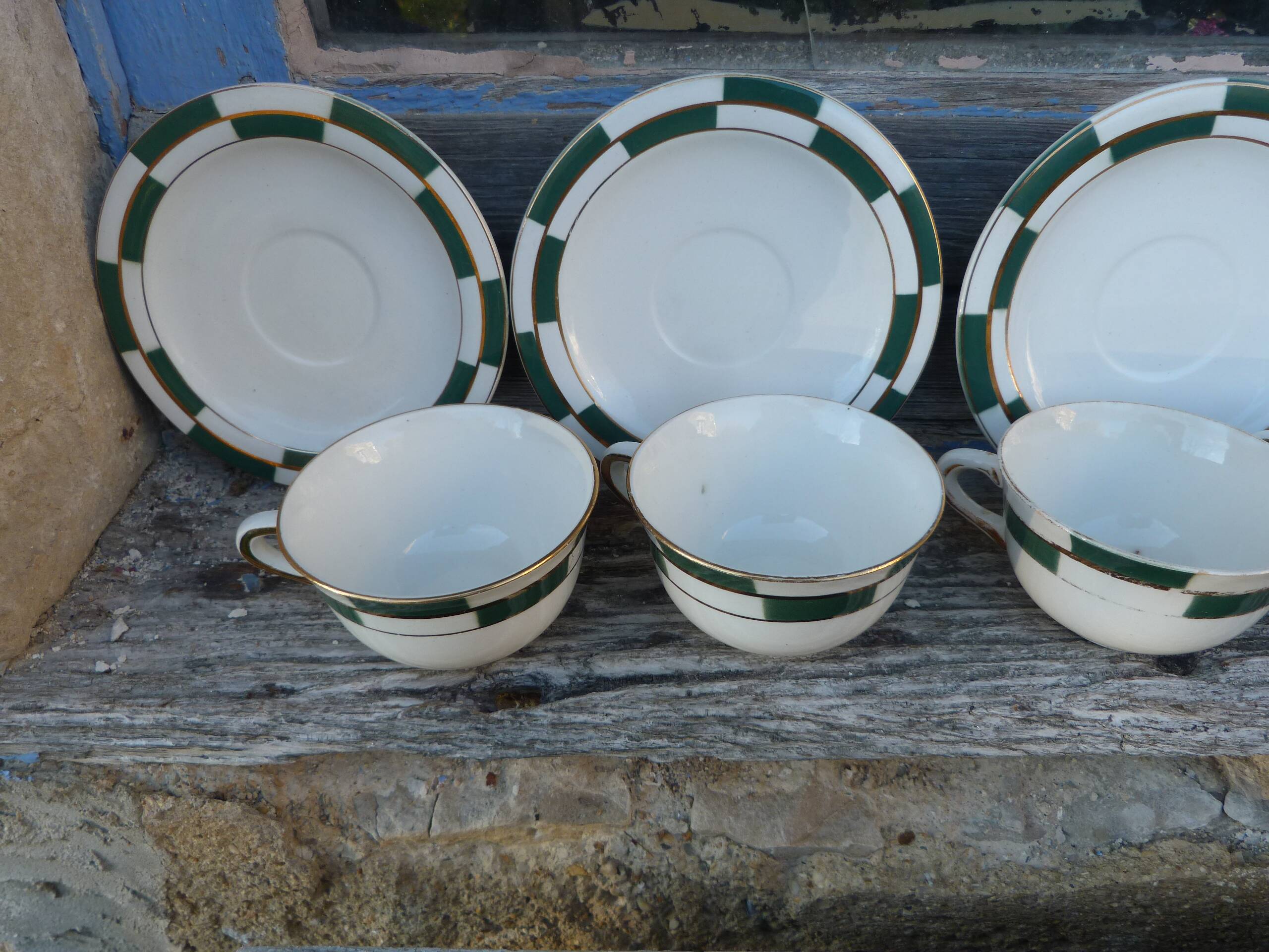 Salins green check porcelain tea set
