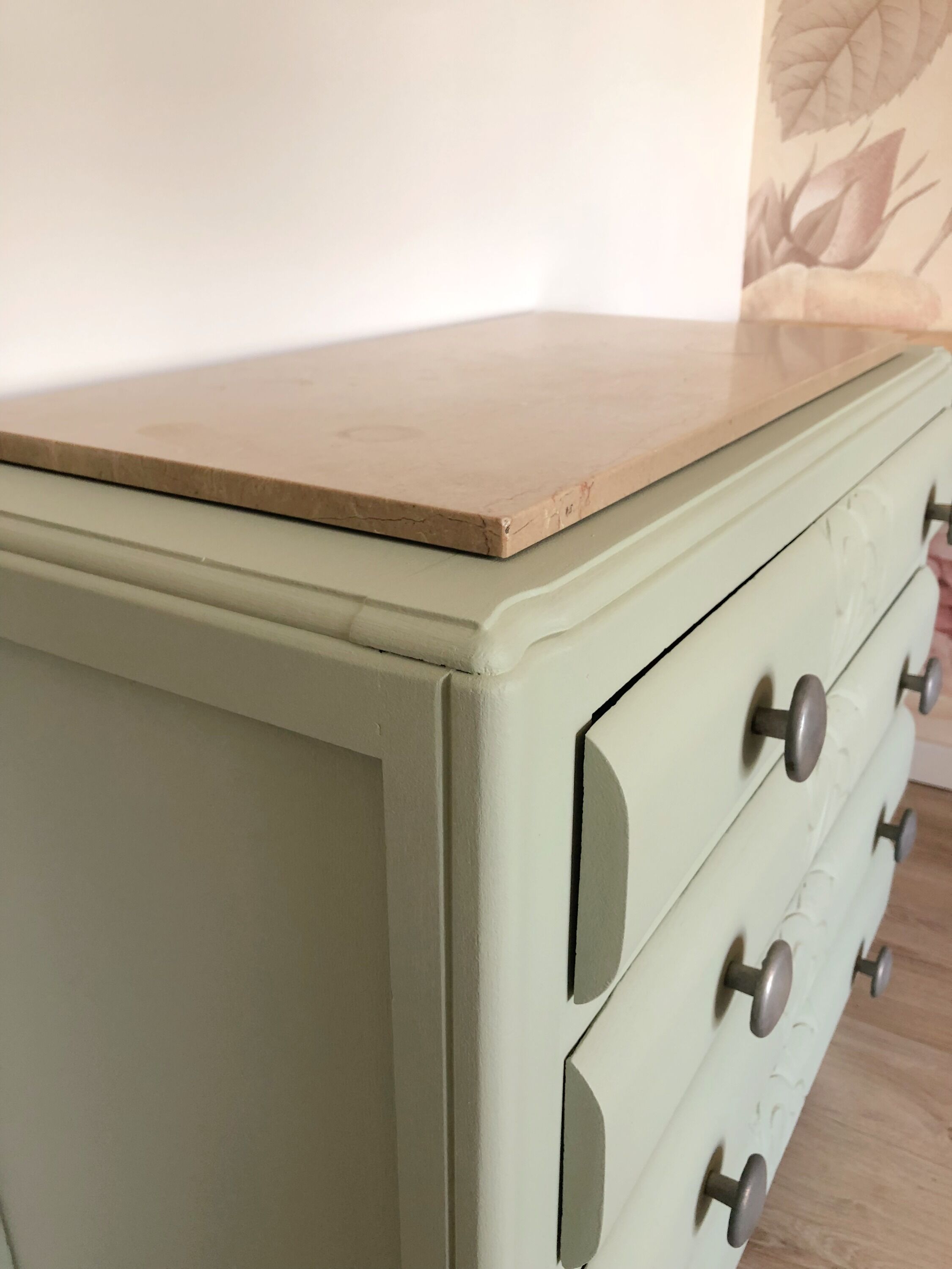 Commode Art Déco couleur vert fumé