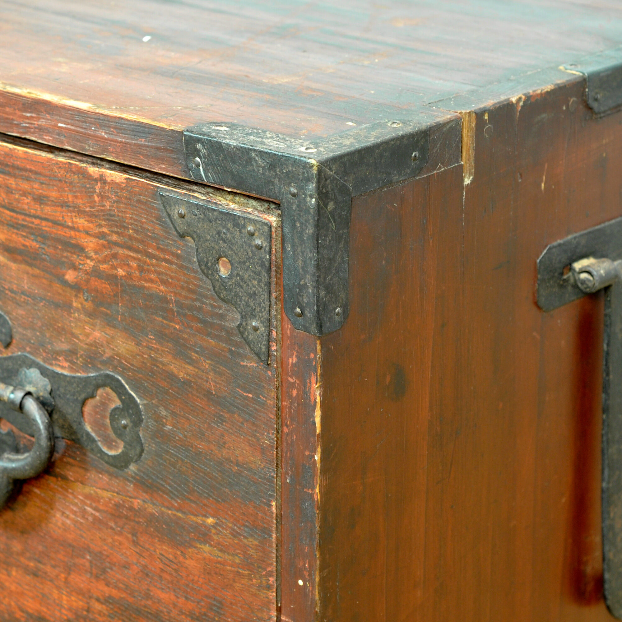 Japanese Tansu chest of drawers, circa 1870