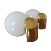 Paire d'appliques " Limburg " opaline blanche et methacrylate doré années 80