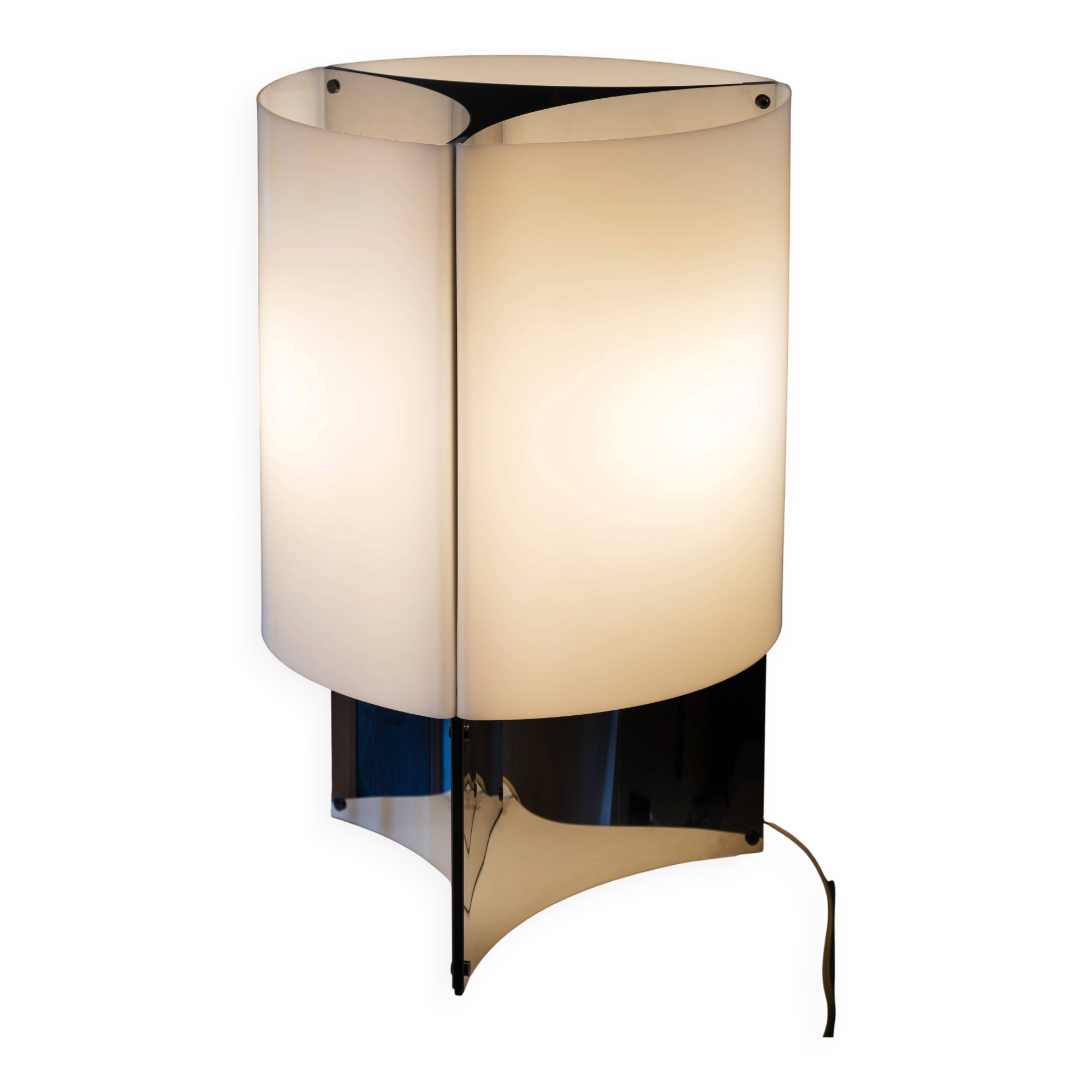 Table lamp model 526/P Massimo Vignelli