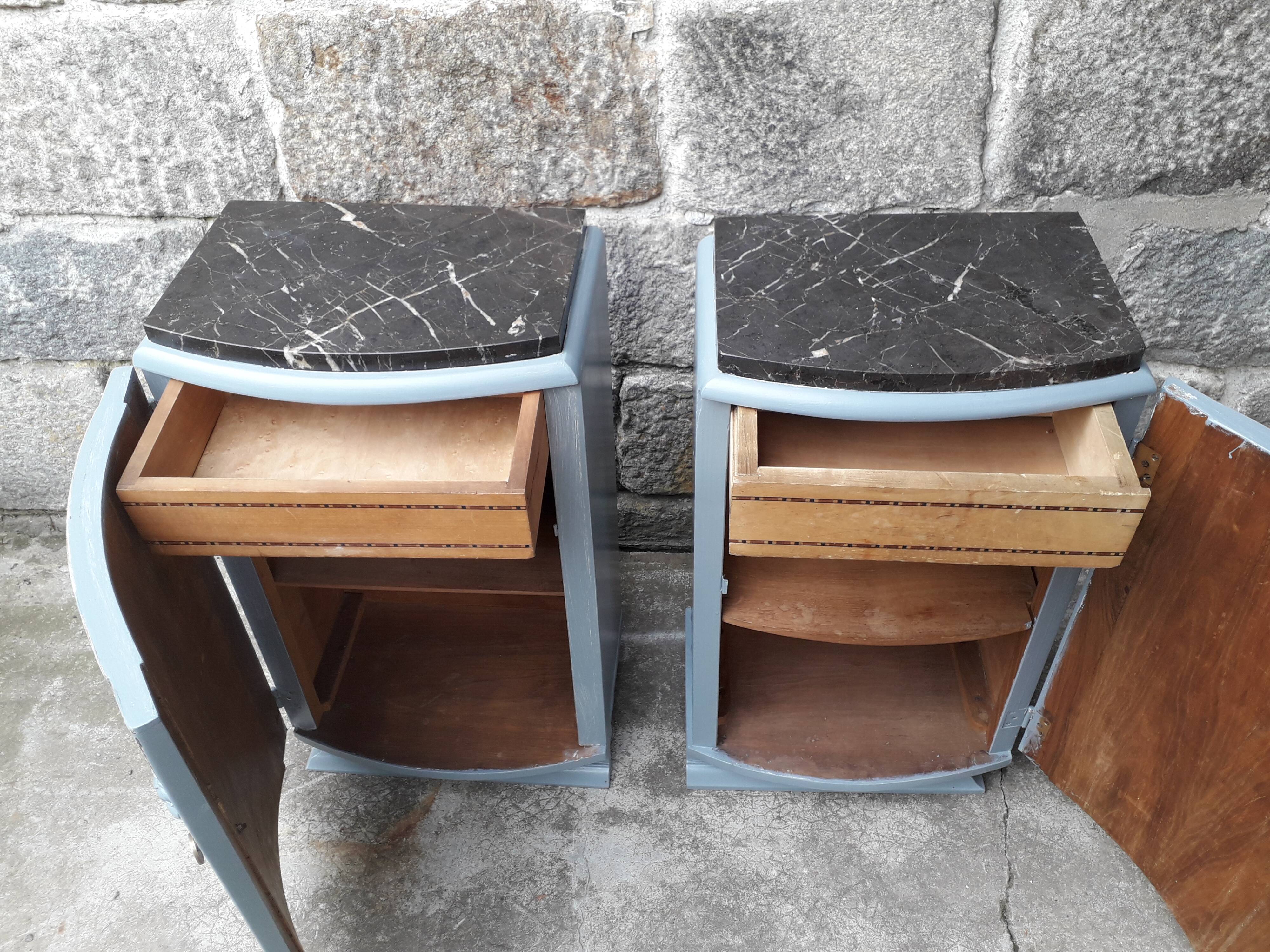 Paire de chevets art déco patinés
