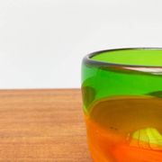 Ensemble de 2 bols en verre coloré vintage allemands de Eisch