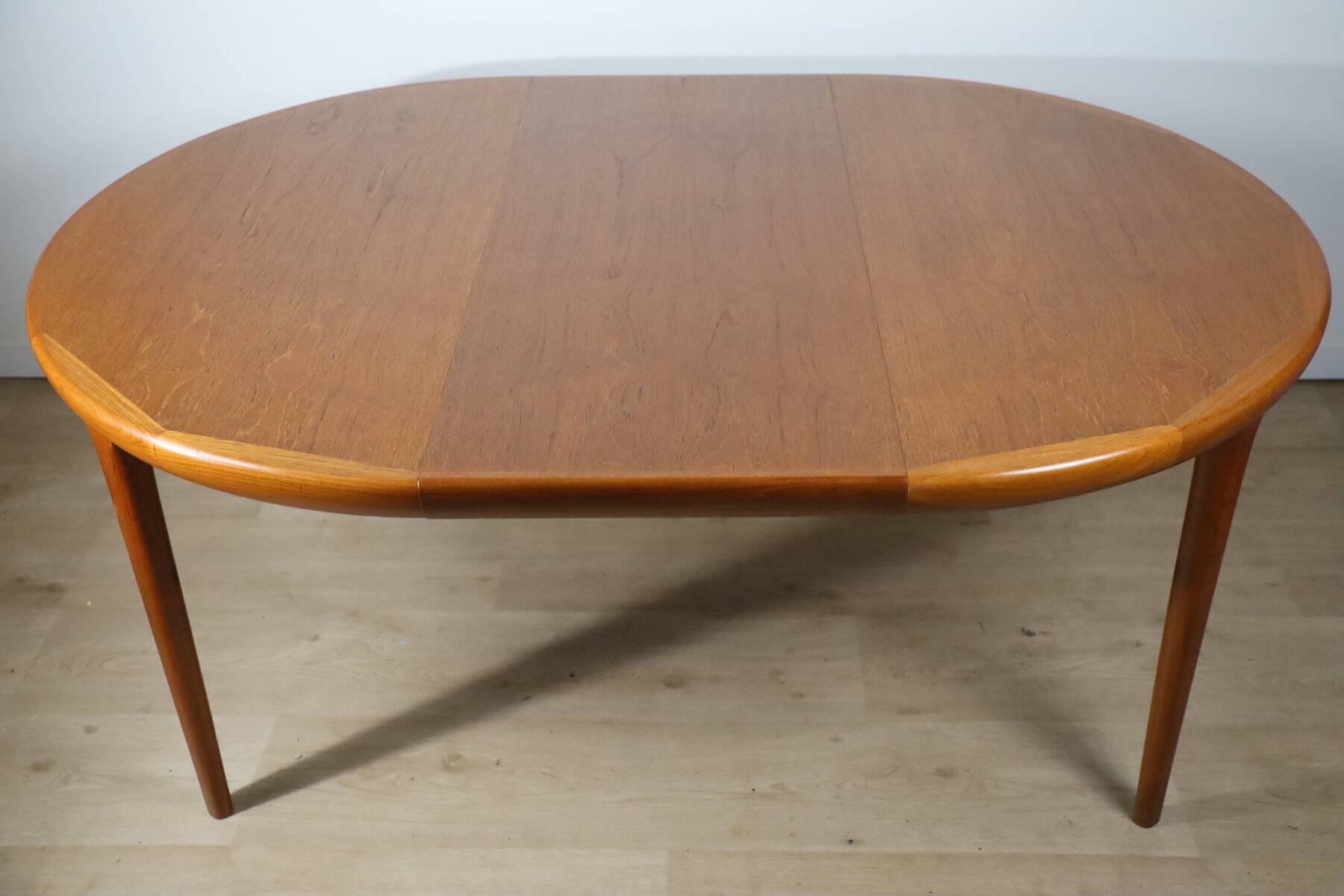 VV Mobler Spottrup Scandinavian extendable teak table, 1960