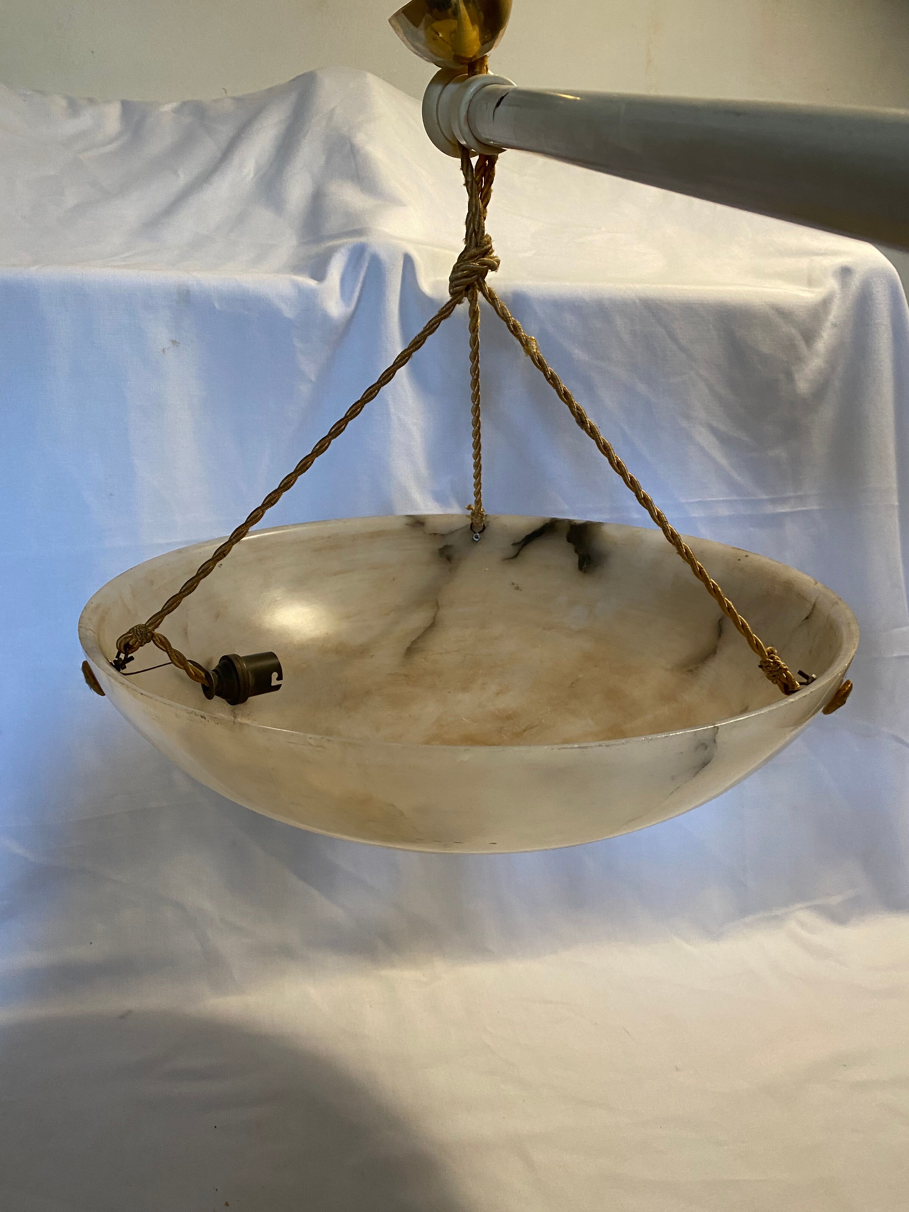 Alabaster suspension from the 20s