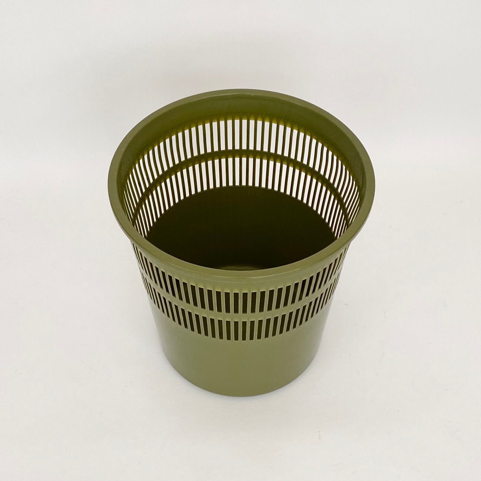 Vintage office basket 70s