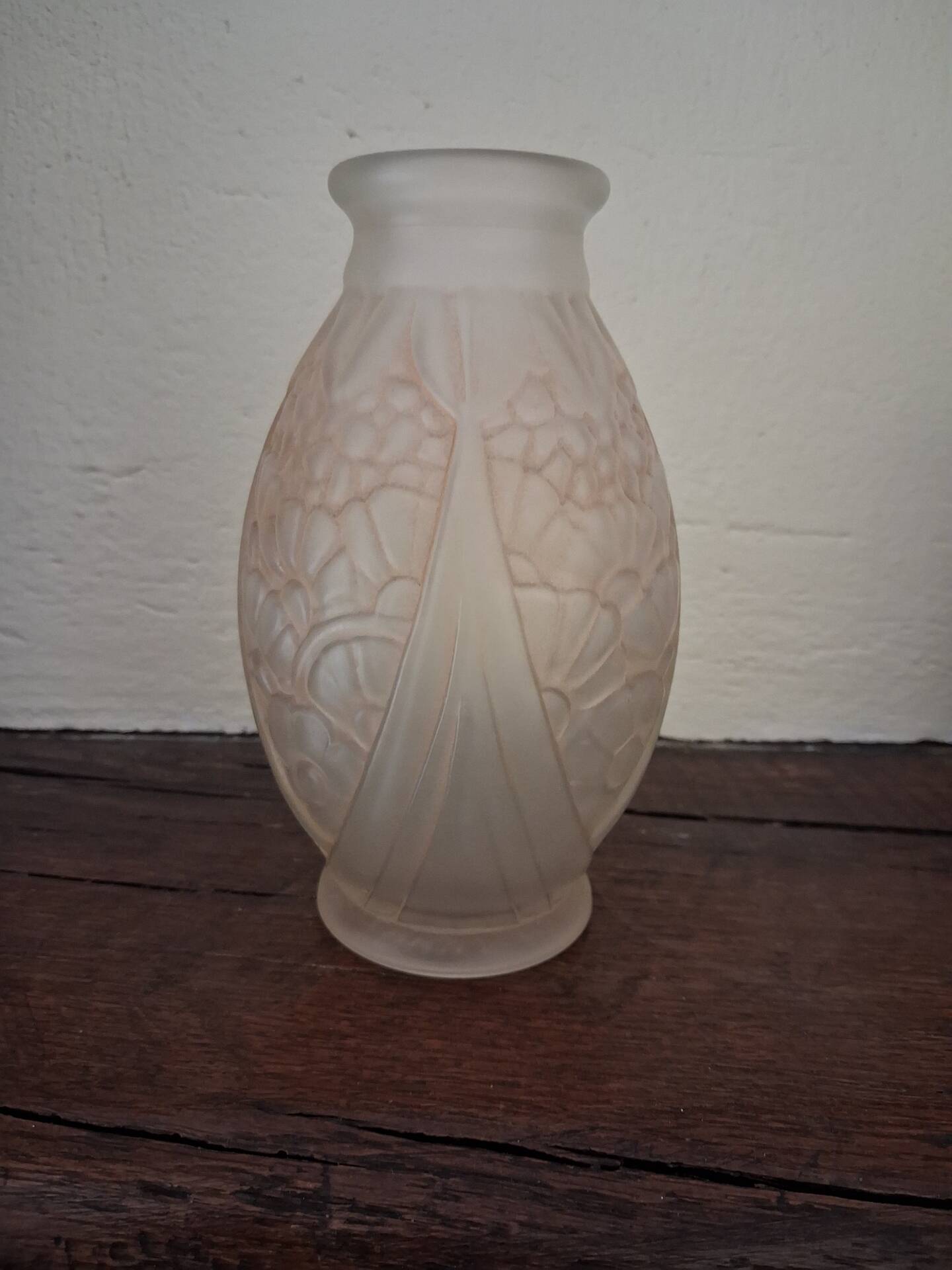 Superb art deco vase joma – frosted moulded glass – 1930s – very b