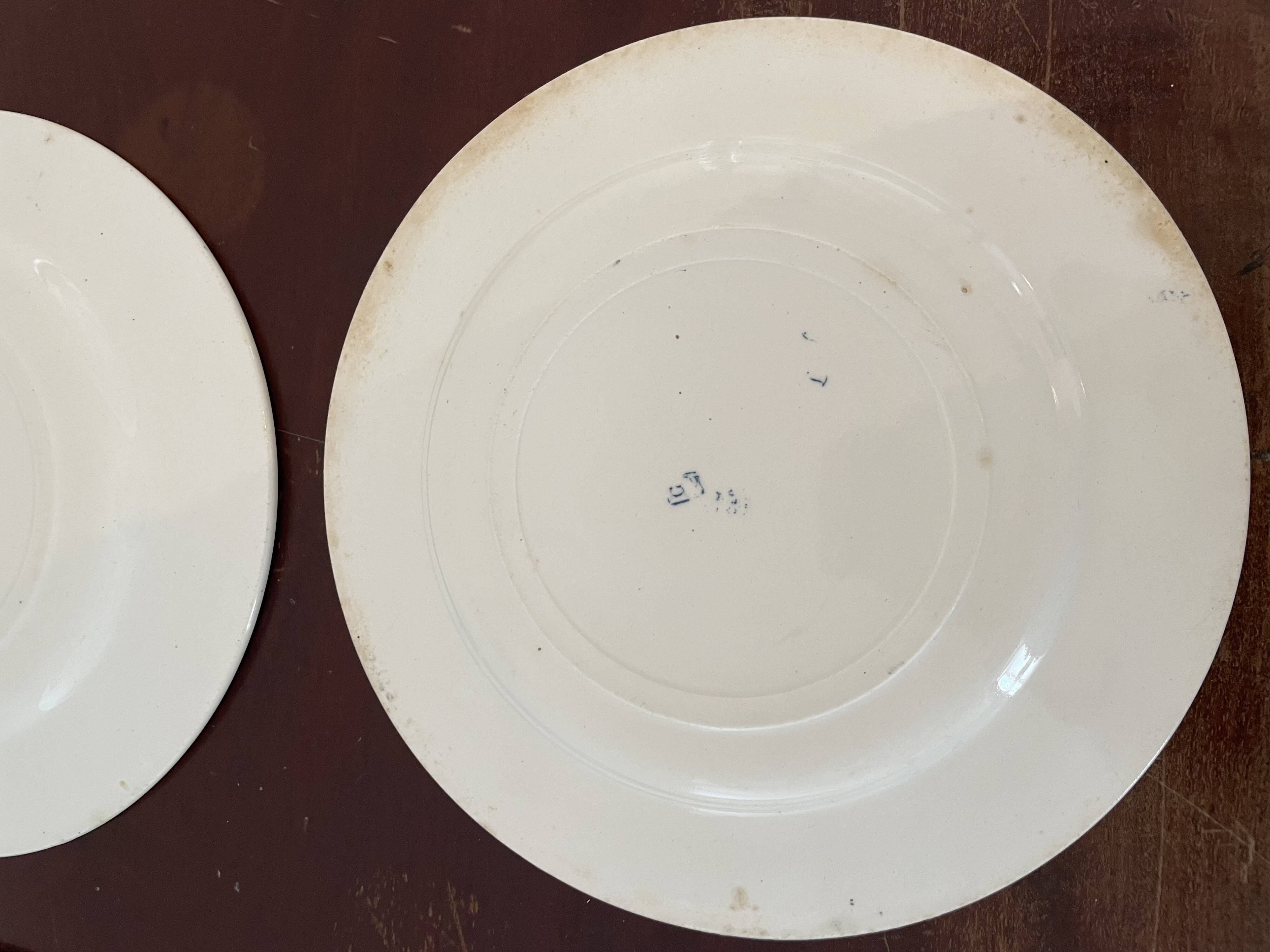 4 Clairefontaine ironstone flat plates, Cyclamens model