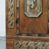 Armoire de mariée peinte d'art populaire